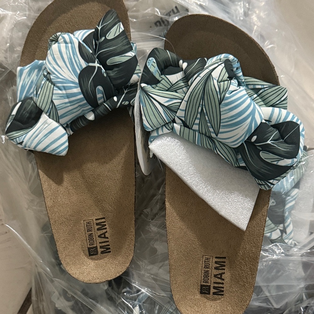 Robin Ruth Blue and Green Leaf Sandals